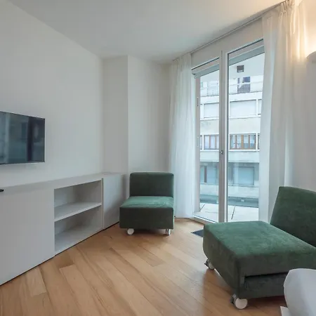 Crovato'S Palace Apartments - Design E Comfort Nel Cuore Di Milano Exterior photo