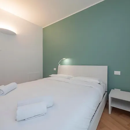Crovato'S Palace Apartments - Design E Comfort Nel Cuore Di Milano Exterior photo