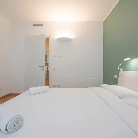 Crovato'S Palace Apartments - Design E Comfort Nel Cuore Di Milano Exterior photo